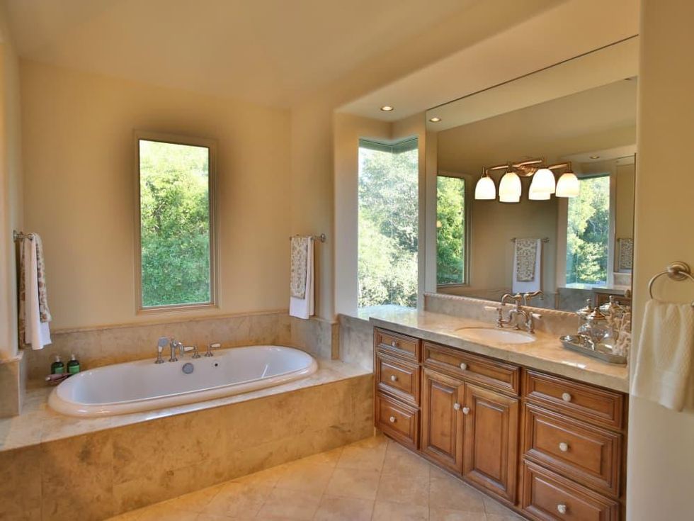 3620 Ranch Creek house for sale bathroom