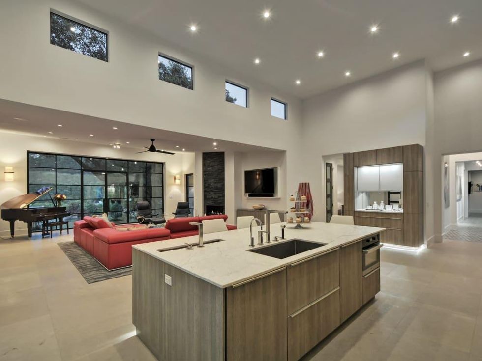 3811 Westlake Austin house for sale kitchen