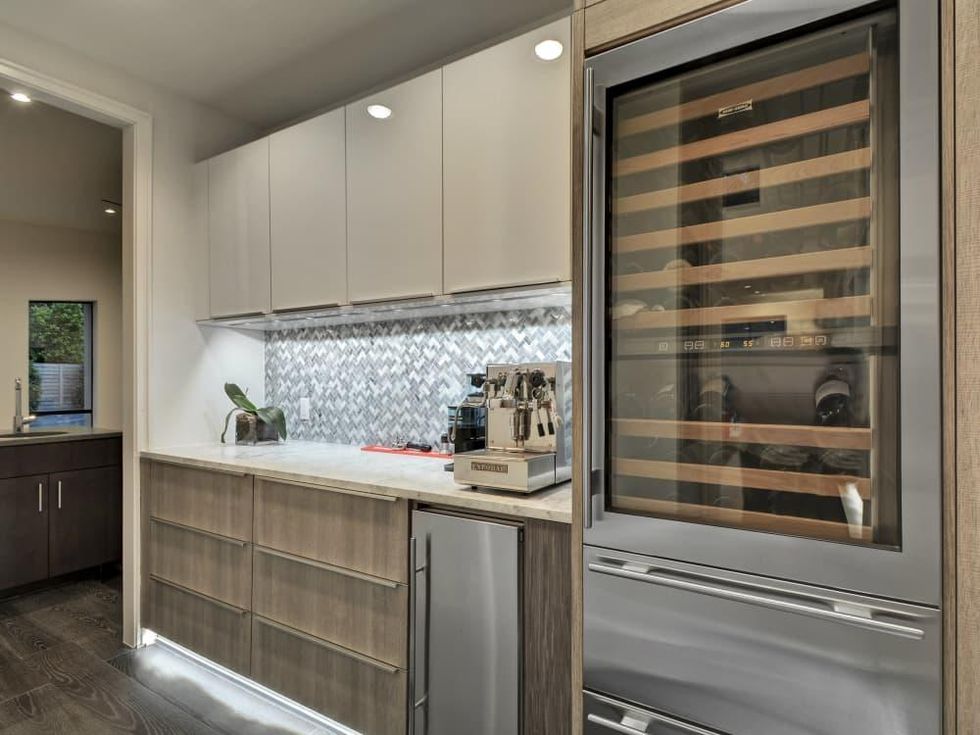 3811 Westlake Austin house for sale kitchen