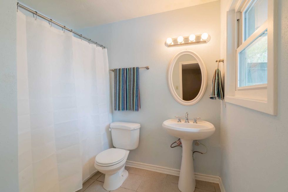 3902 River Rd. home for sale in Cedar Creek bathroom