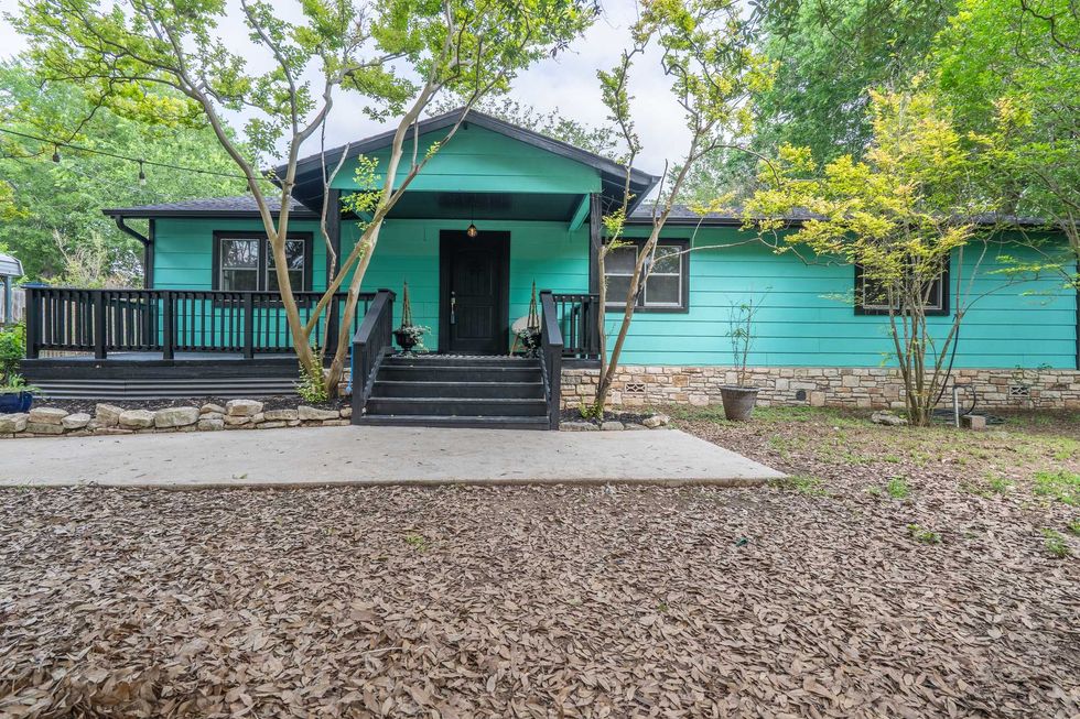 3902 River Rd. home for sale in Cedar Creek exterior