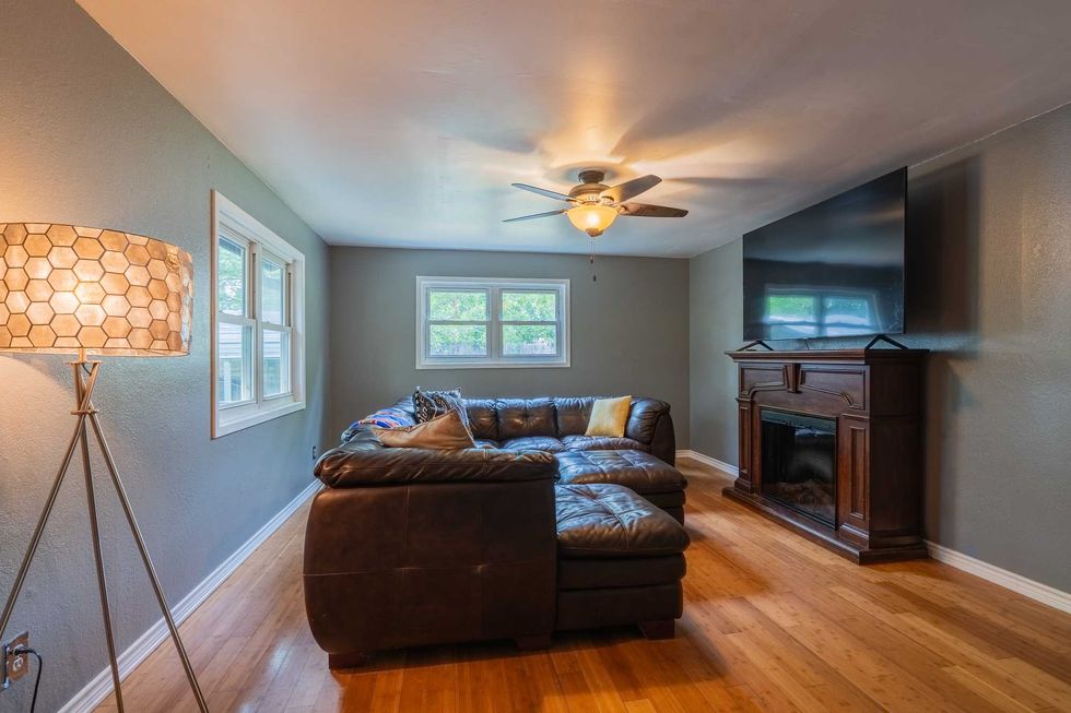 3902 River Rd. home for sale in Cedar Creek living room
