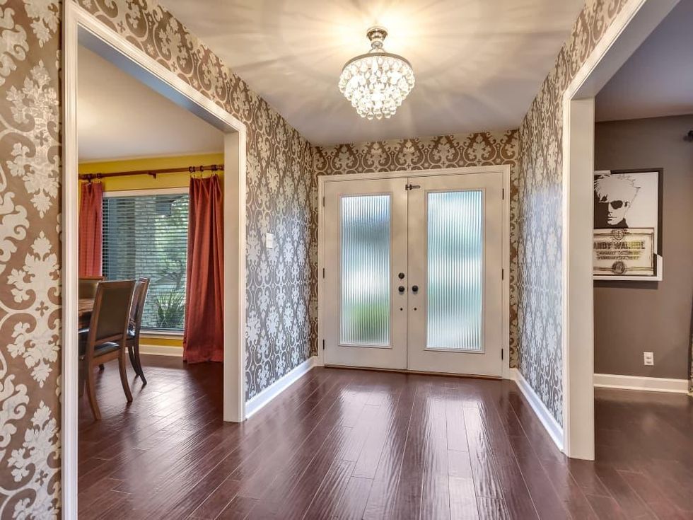 3914 Glengarry Dr Austin house for sale entryway