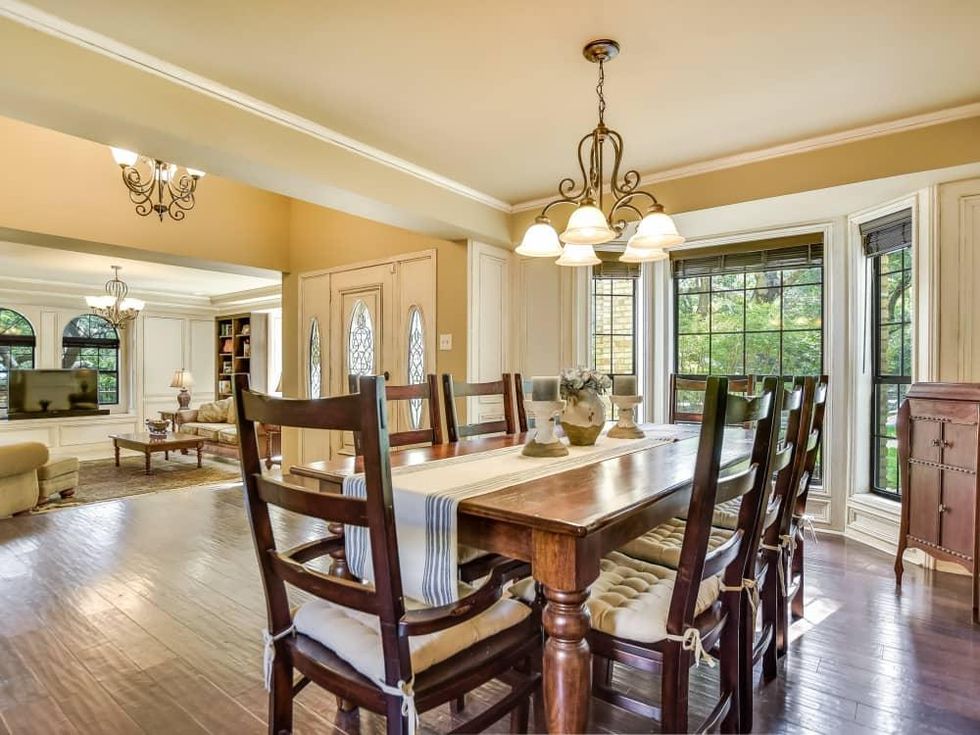 4407 Canyonside Austin home for sale dining room