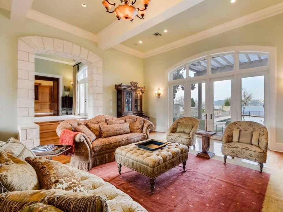 4521 Commanders Point Drive