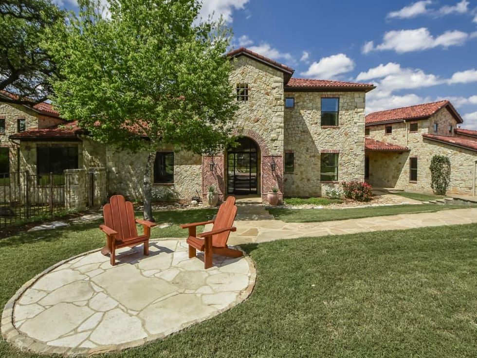 453 Covered Bridge Austin home for sale