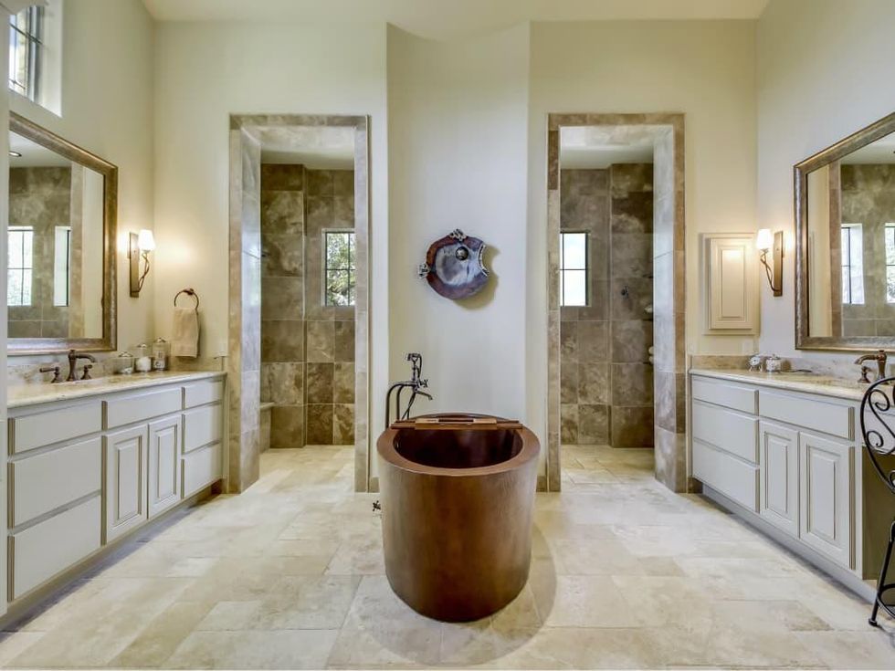 453 Covered Bridge Austin home for sale