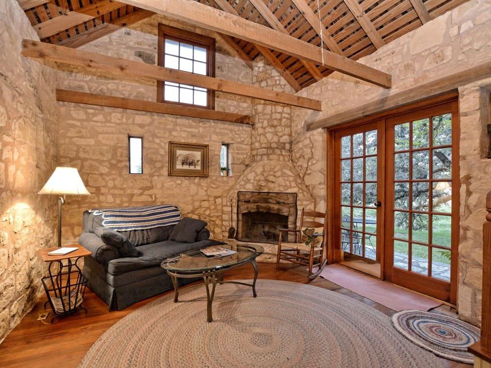 457 Bob Mortitz Fredericksburg house for sale