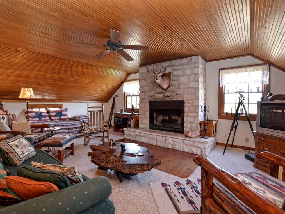 457 Bob Mortitz Fredericksburg house for sale