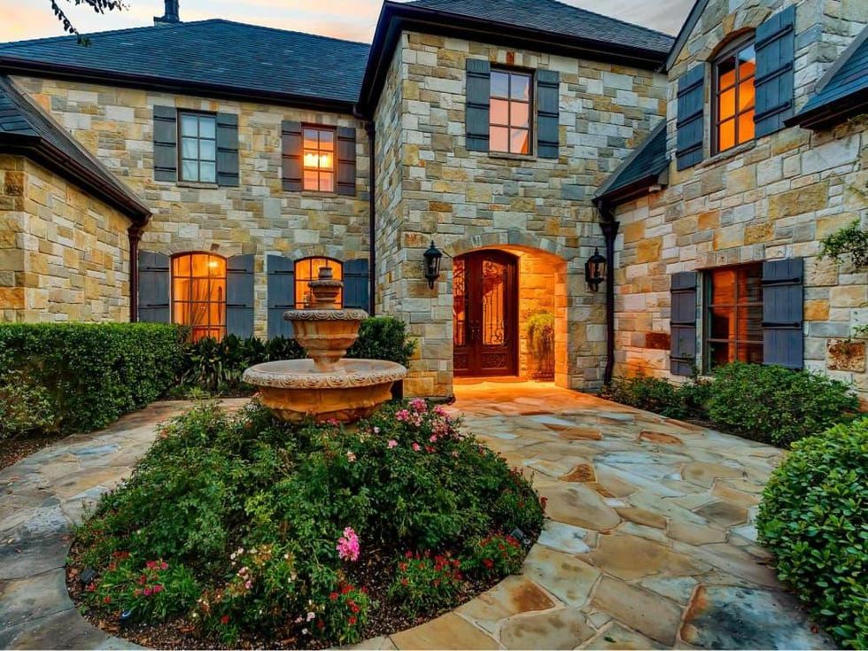 4649 Saint Laurent Court