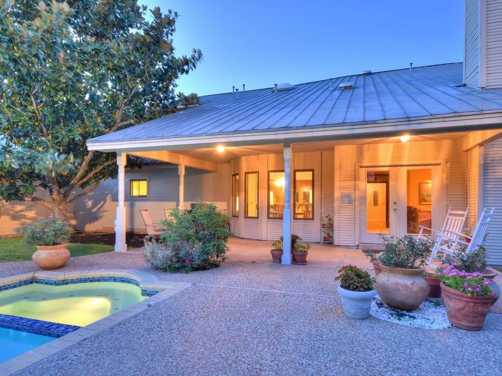 5 Muir Lane Austin house for sale backyard