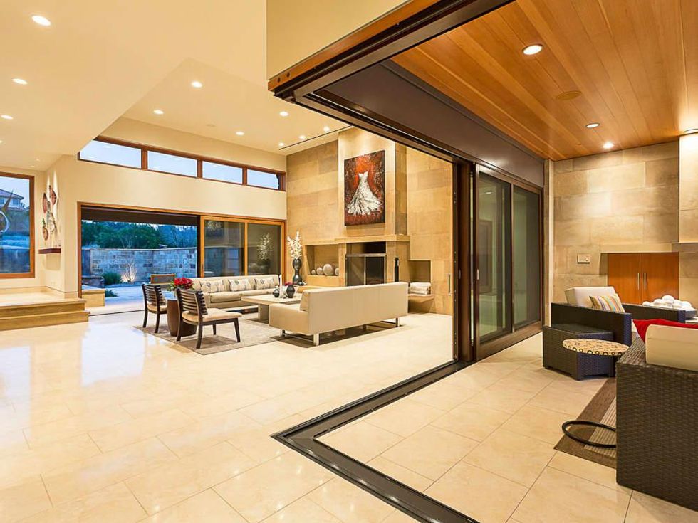 5221 Musket Cove Austin house for sale dining room