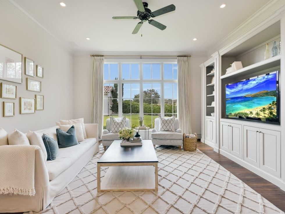 5709 Spanish Oaks Club Austin house for sale family room