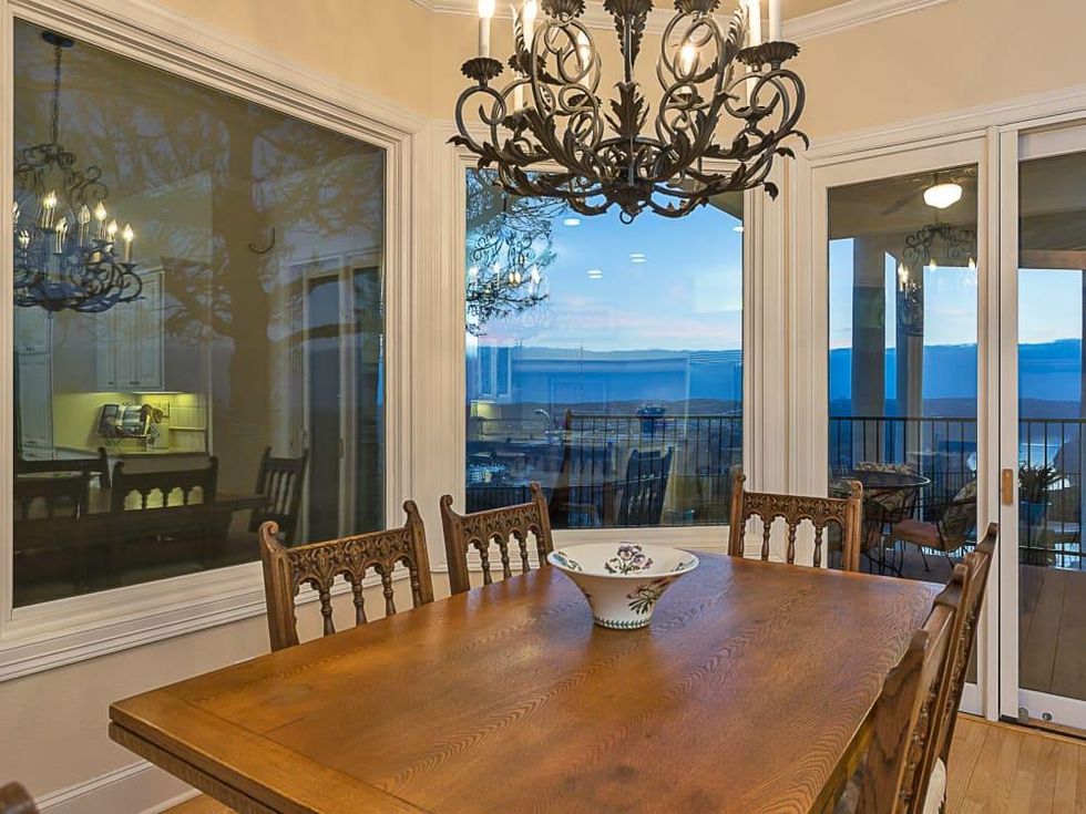 6603 Courtyard Austin house for sale dining room