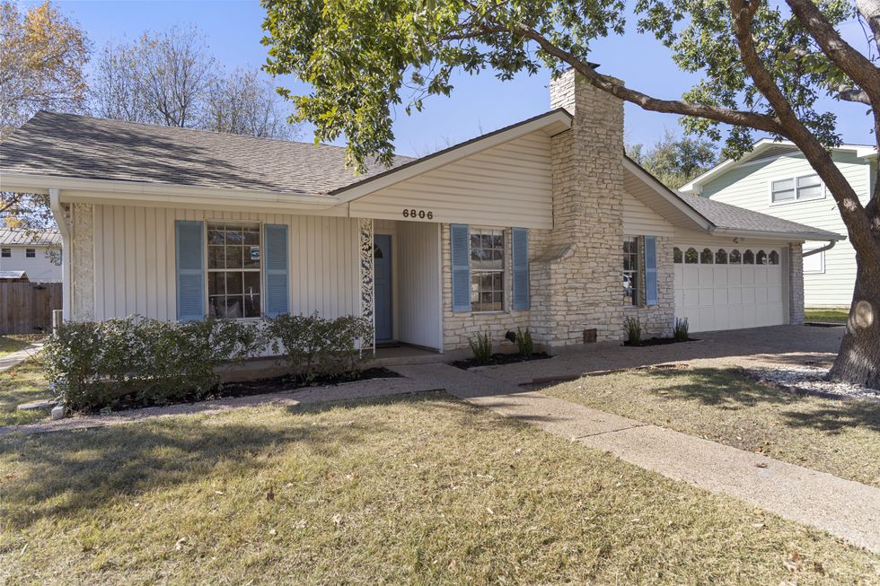 6806 Pioneer Place, Austin home for sale