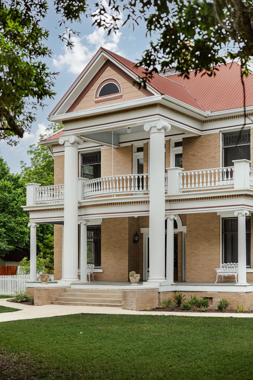 703 W. San Antonio St., Lockhart home for sale