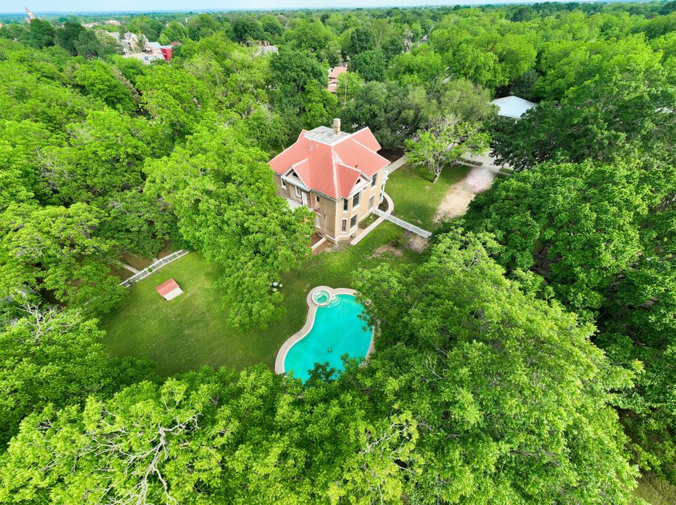 703 W. San Antonio St., Lockhart home for sale