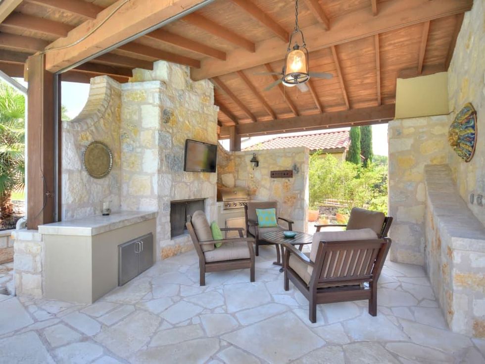 7200 Turnbuoy Austin house for sale patio