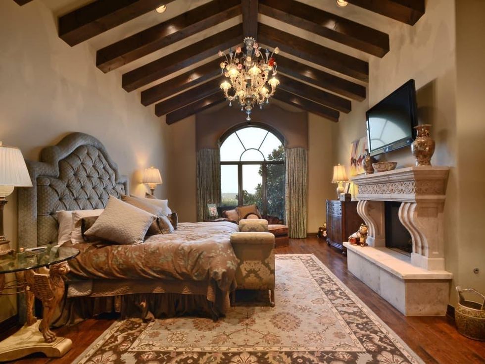 7900 Escala Austin house for sale master bedroom