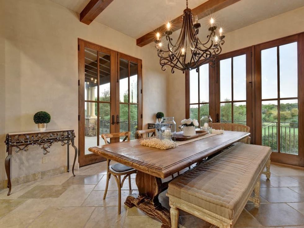 8533 Calera Austin house for sale dining room