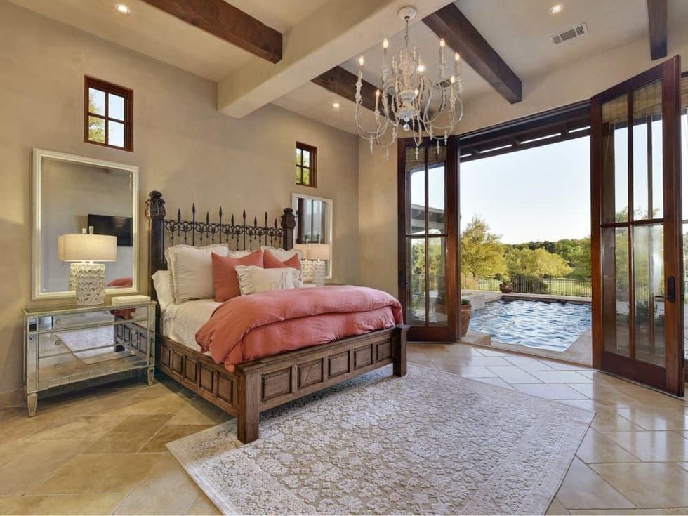 8533 Calera Austin house for sale master bedroom