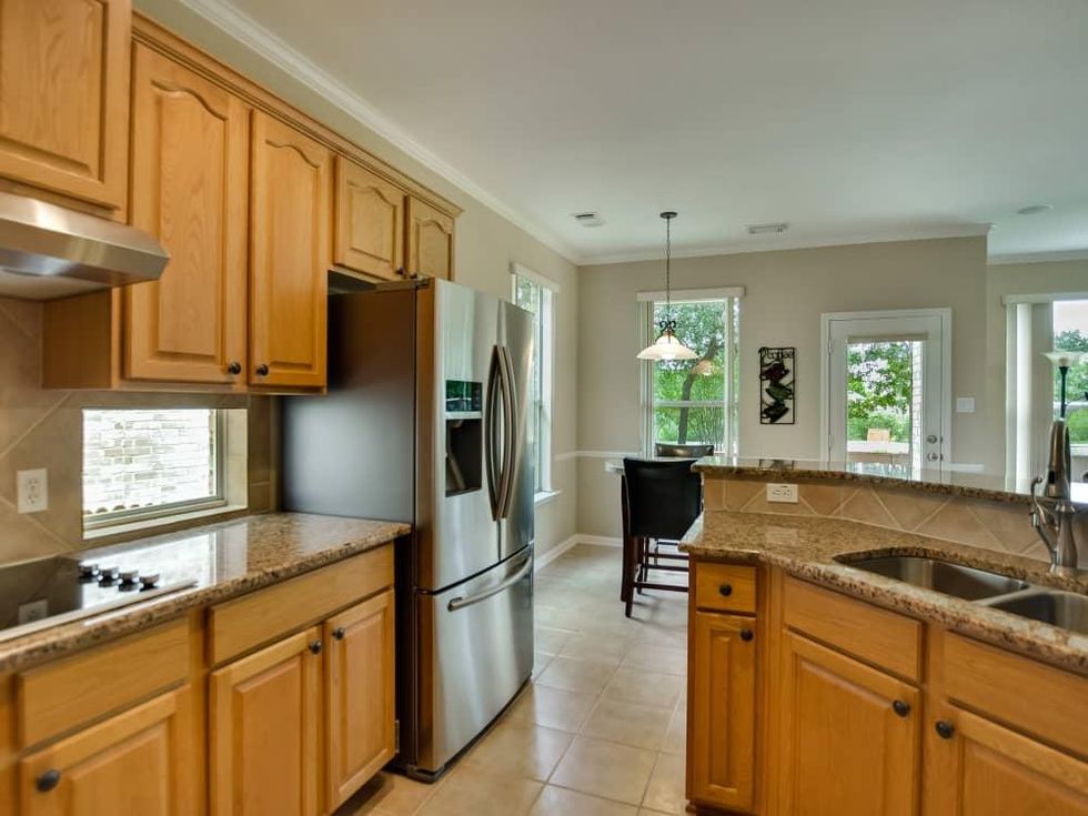 9013 Sautelle Austin house for sale kitchen