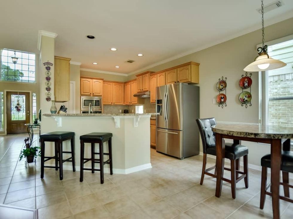 9013 Sautelle Austin house for sale kitchen