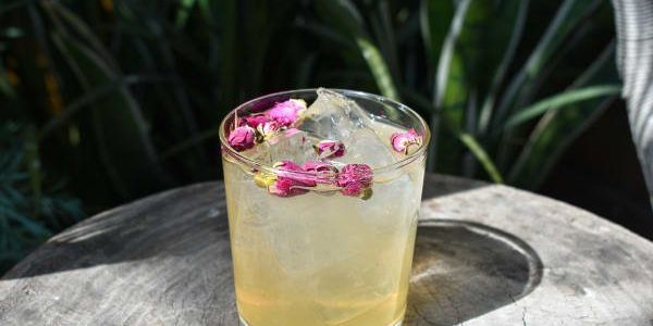 4 Austin-inspired cocktail recipes to whisk you away from the Texas heat this summer - Vimarsana News