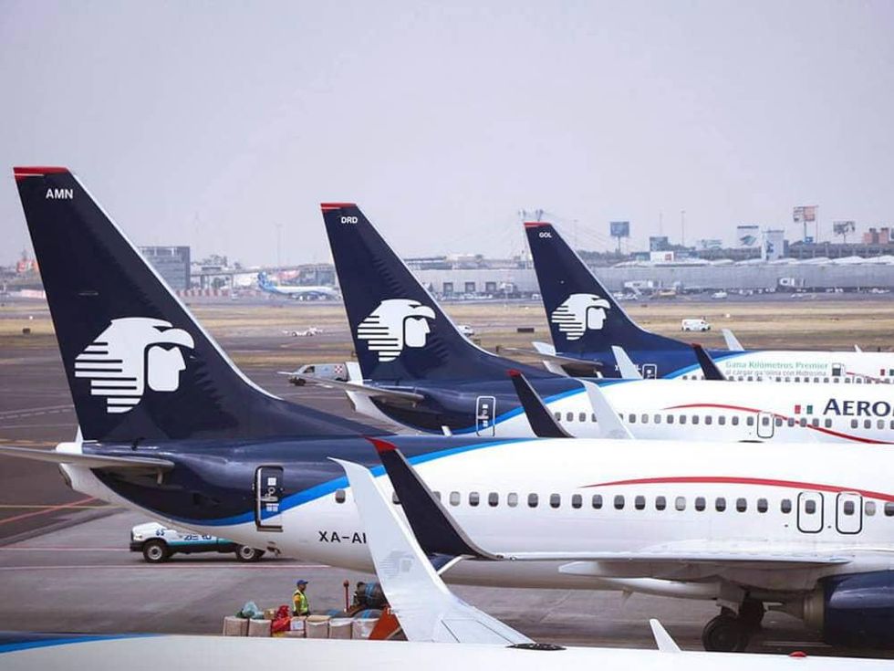 Aeromexico flight planes airport