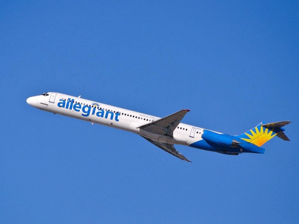 Allegiant air airplane