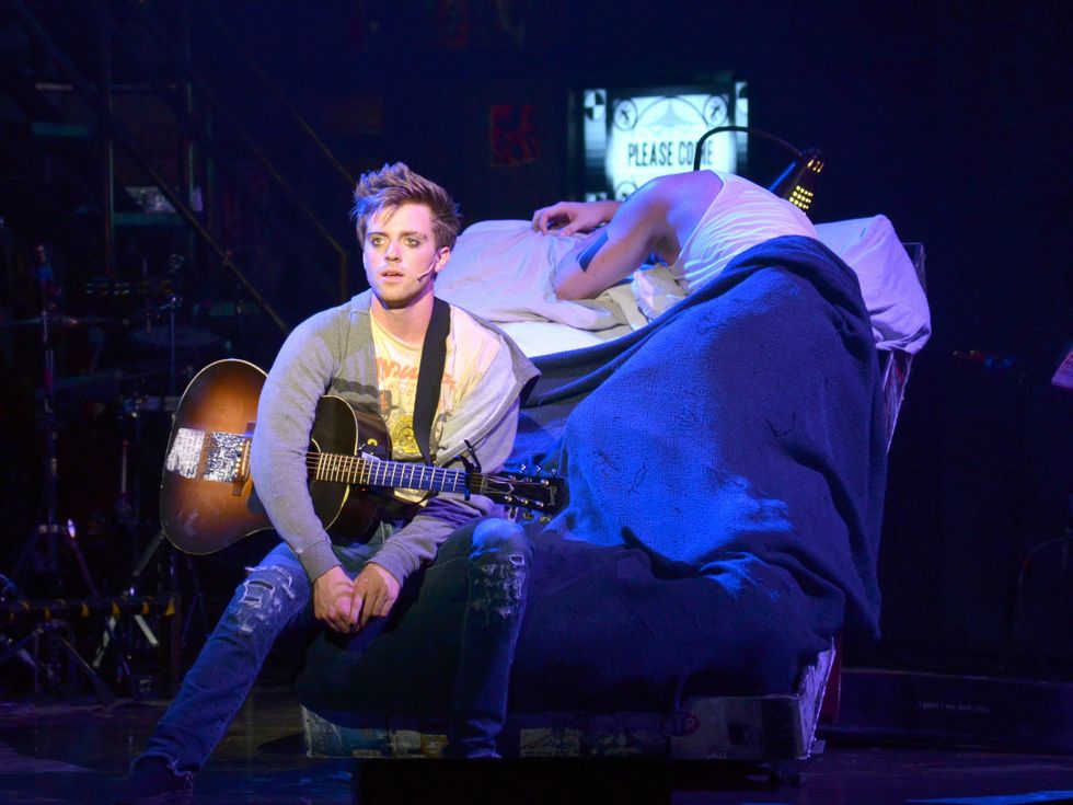 AmericanIdiotDanTracyTunnyBed