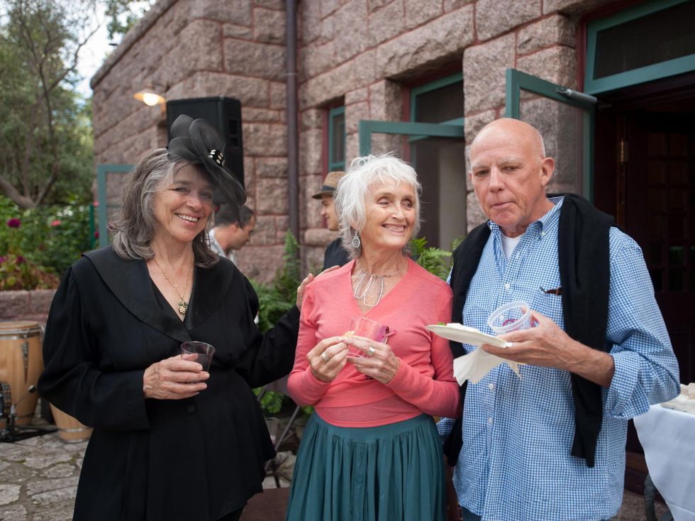 Andrea Ariel Party 4755