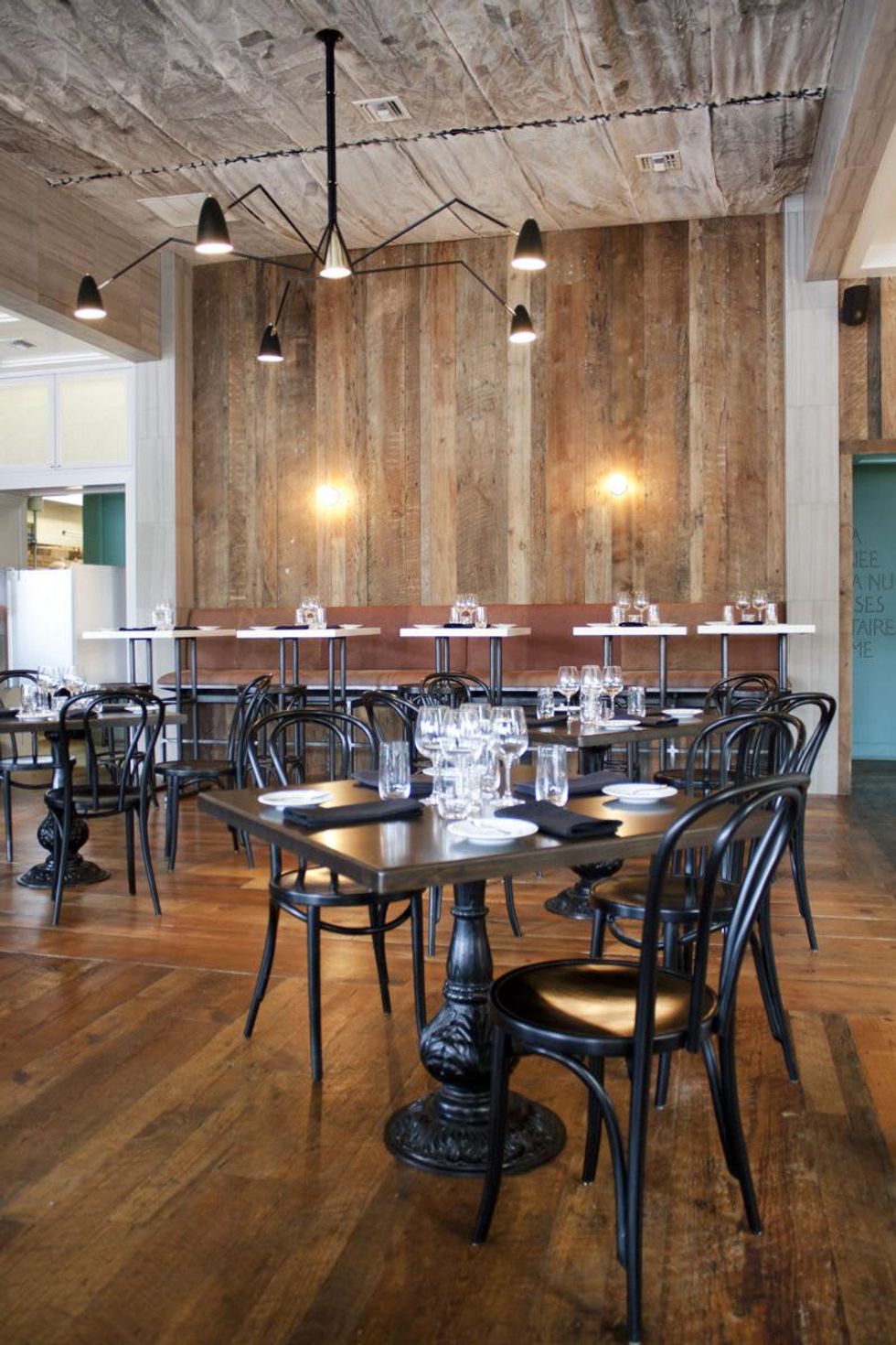 arro restaurant table