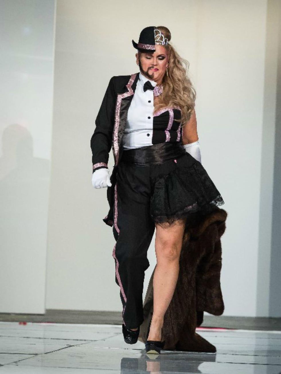 Art Bra Austin_Austin Music Hall_Jeanne Elliott_2015