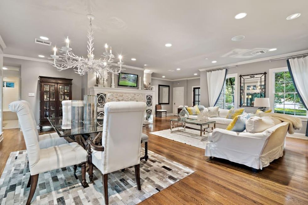 ATX_1104 Reagan Terrace