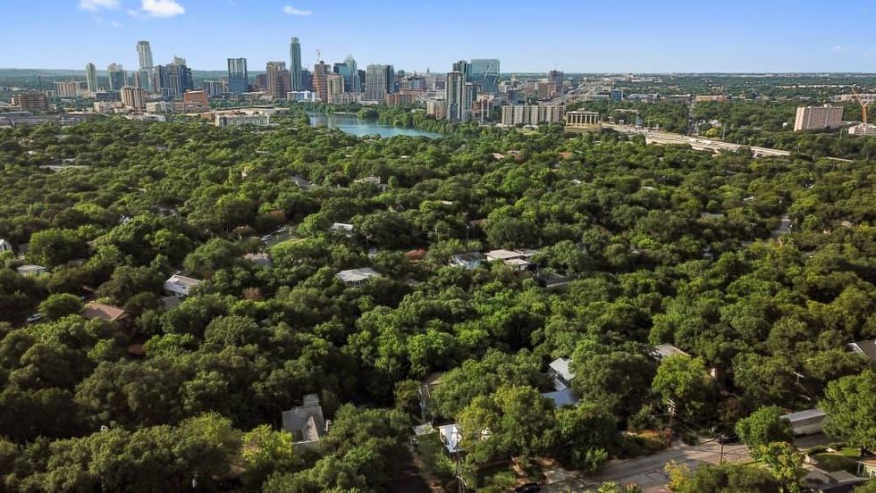 ATX_1104 Reagan Terrace