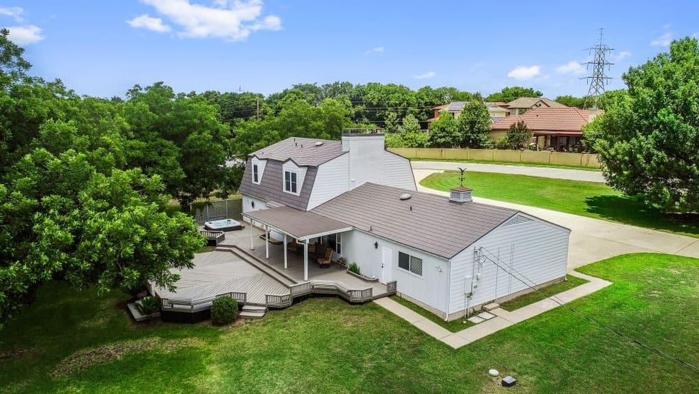 ATX_12209 Tanglewild