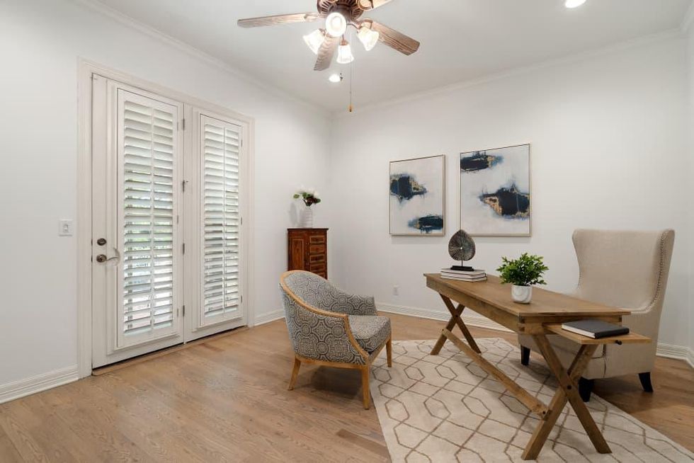 ATX_1817 Chalk Rock Cv