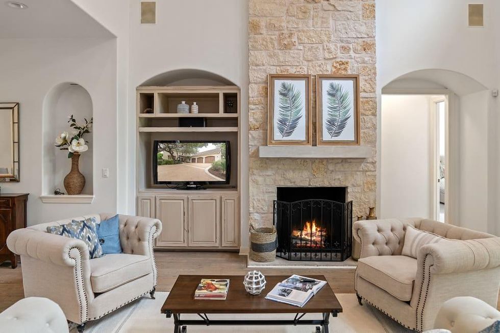 ATX_1817 Chalk Rock Cv