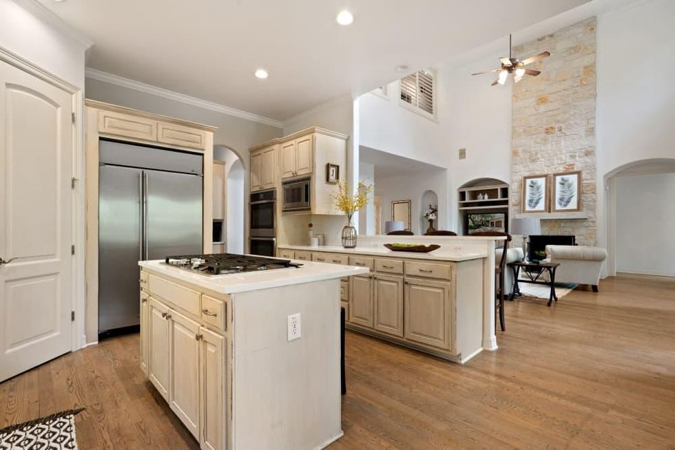 ATX_1817 Chalk Rock Cv