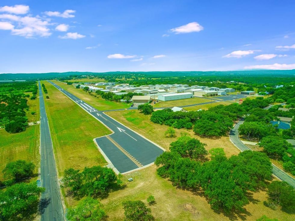 ATX_222 Airstrip