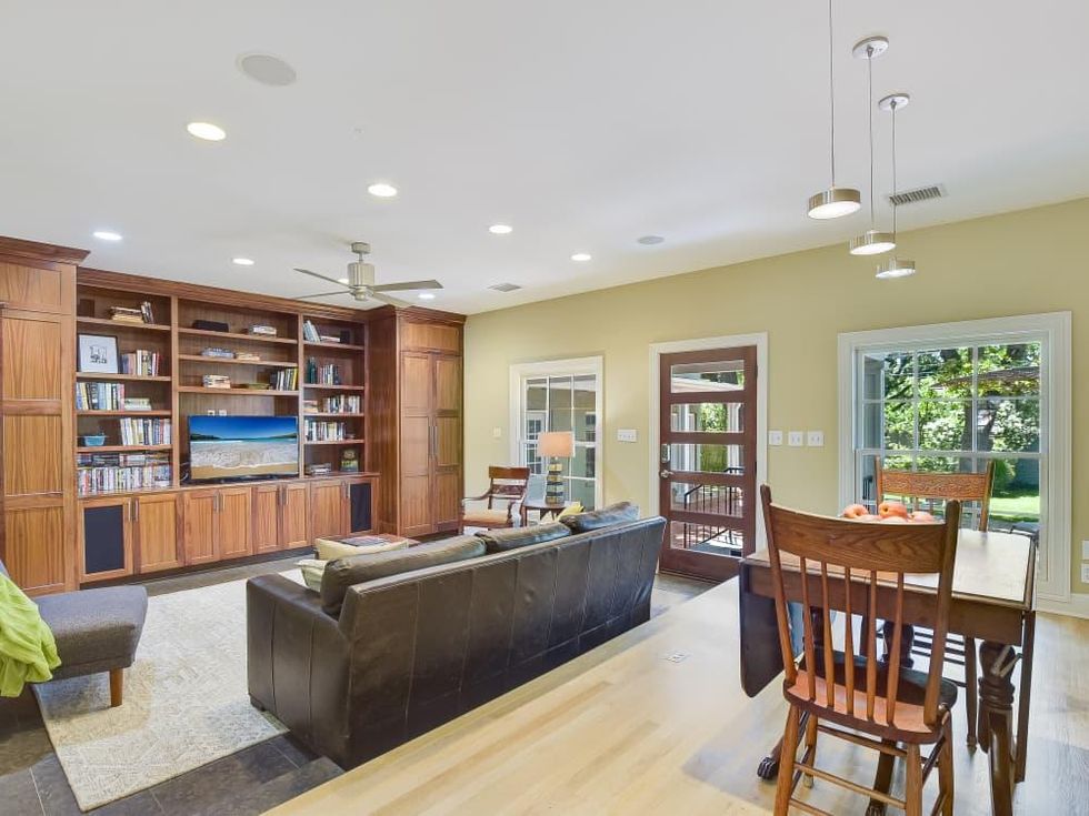 ATX_2405 Indian Trail