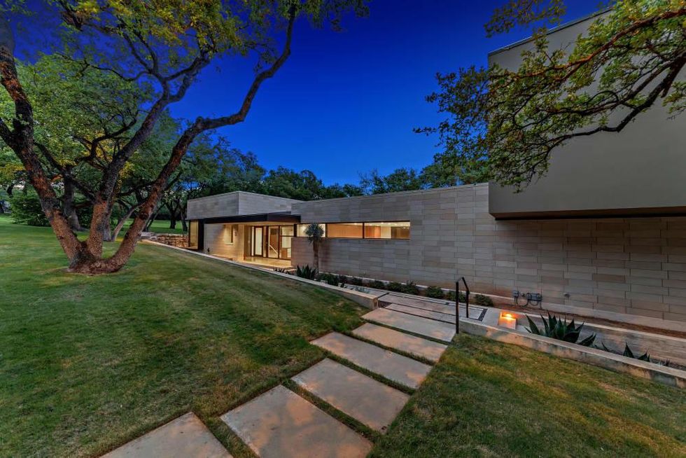 ATX_3203 Three Rivers