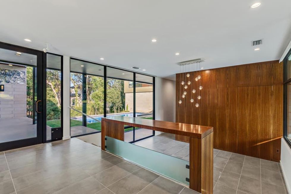 ATX_3203 Three Rivers