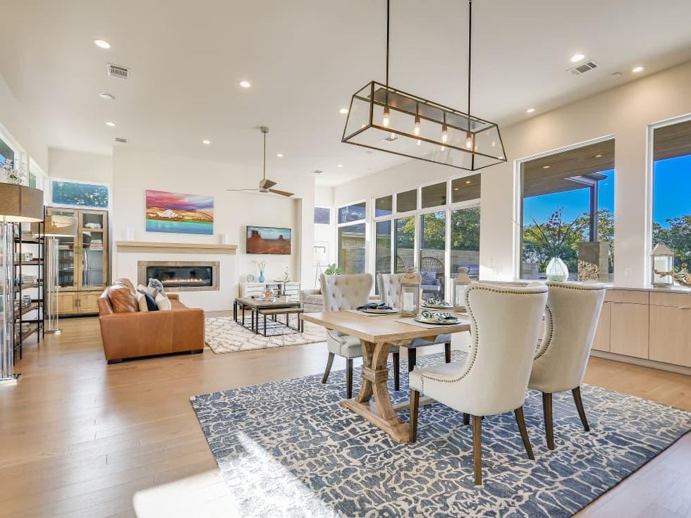 ATX_6504 West Courtyard Drive