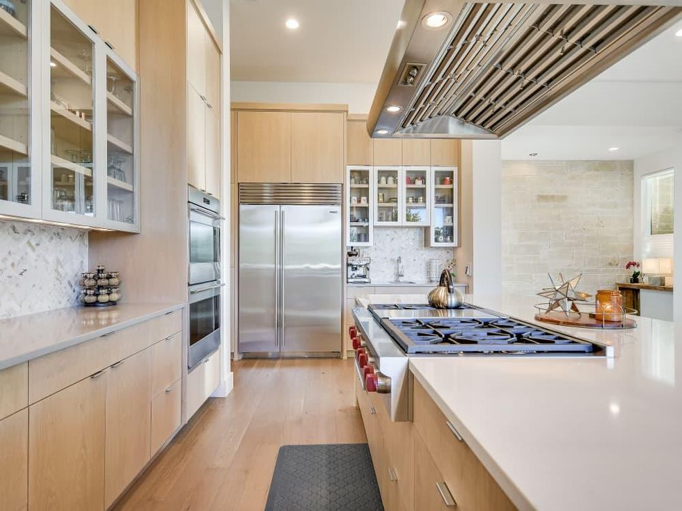 ATX_6504 West Courtyard Drive