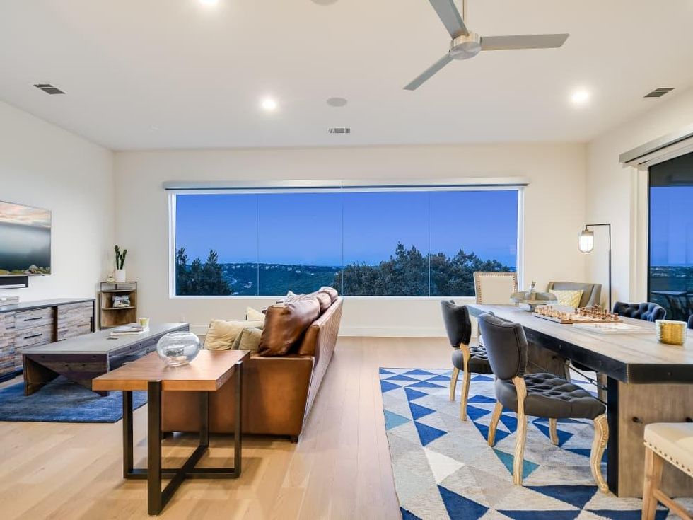 ATX_6504 West Courtyard Drive