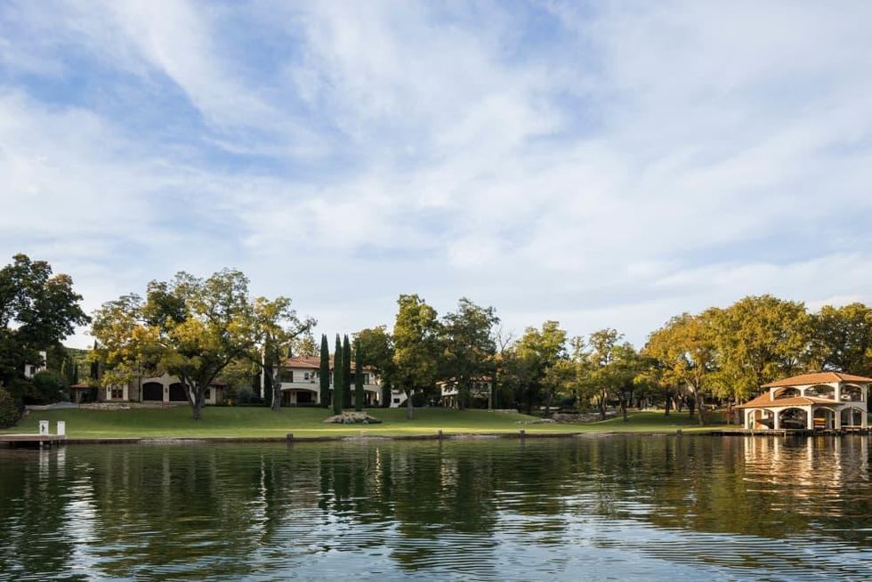 ATX_7901 Big View Drive