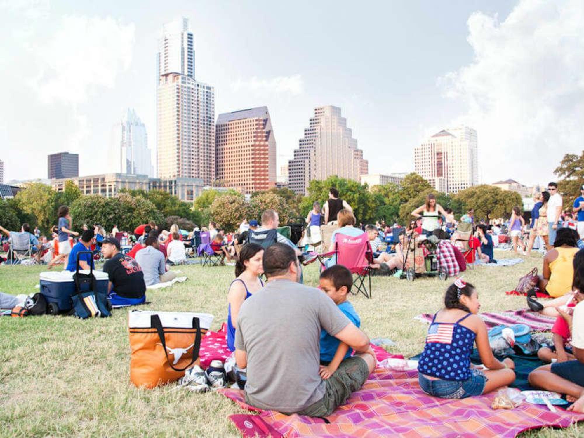Auditorium shores Austin skyline