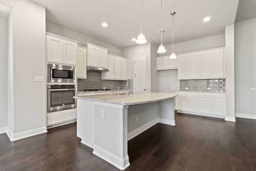 AUS_1000 Winding Way